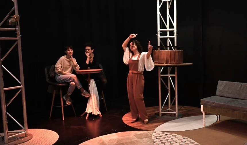 İzmir Bornova'da 'Unutmak' fırtınası esti