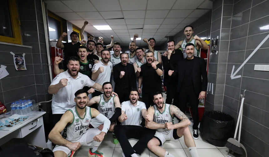 Sakarya potada 2-0 öne geçti