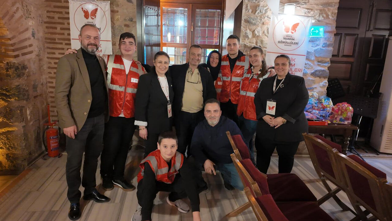 Bursa Da Anlamlı Iftar 2